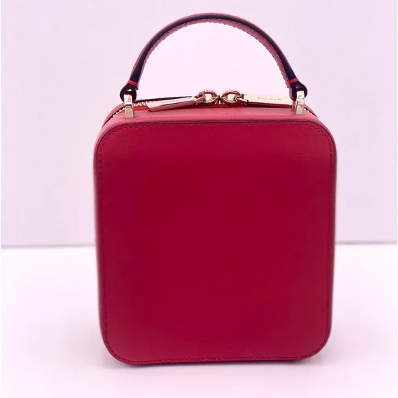 Kate Spade New York C Disney Vanity
Cruella Crossbody Bag - Picture 7 of 14